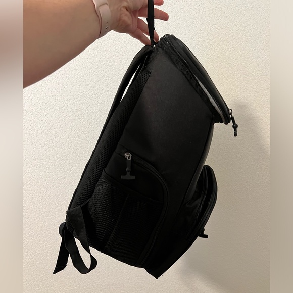 RTIC - Backpack Cooler - Picture 6 of 8